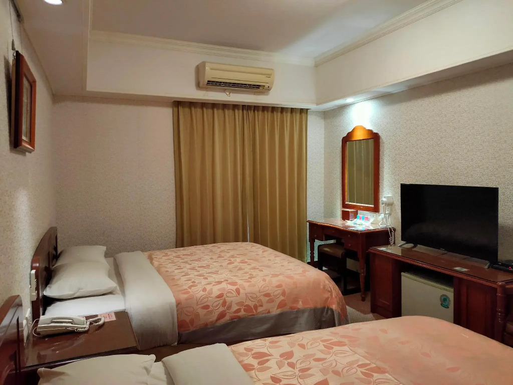 Sin Fu Business Hotel