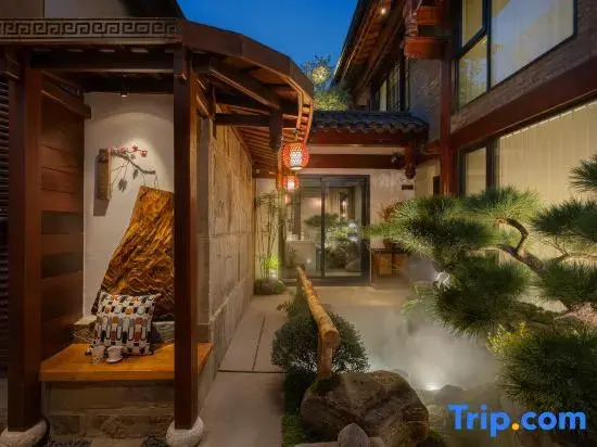Wawan | Fireplace Garden · Bed and Breakfast in a Fireplace Garden