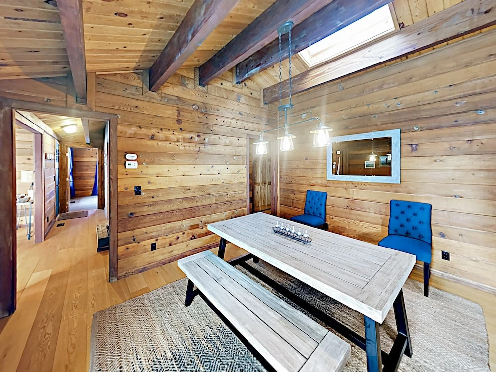 Robin - 4 Br Cabin