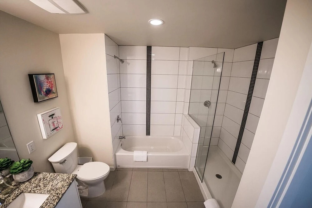 Ocean View I by AvantStay | Home in the Heart of DT w/ City & Ocean Views!