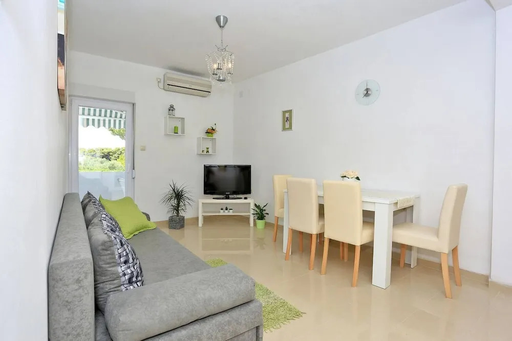 Zadar Beach Apartments