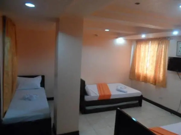 Rooms R Us - Voyagers Palace