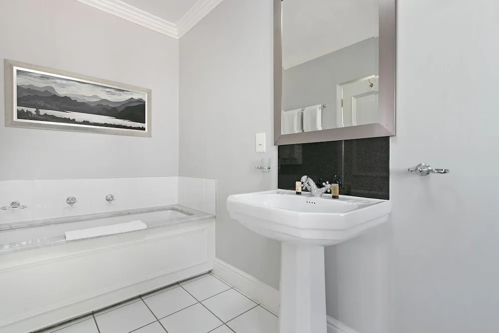 Winelands Golf Lodges 24