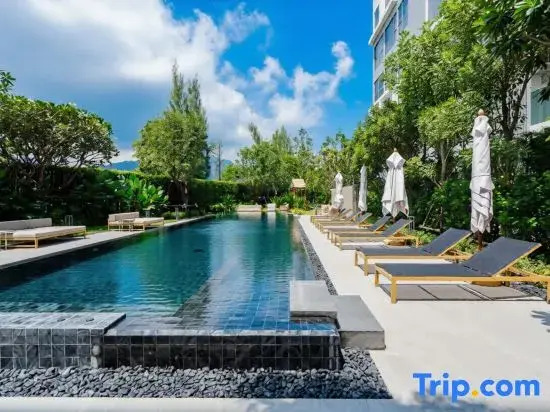 Laguna Lakeside apartments with panoramic view 1103