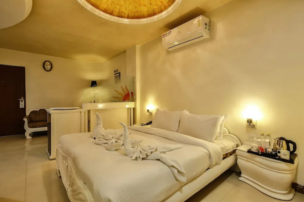 Hotel Epsilon by Bizzgrow Hotels