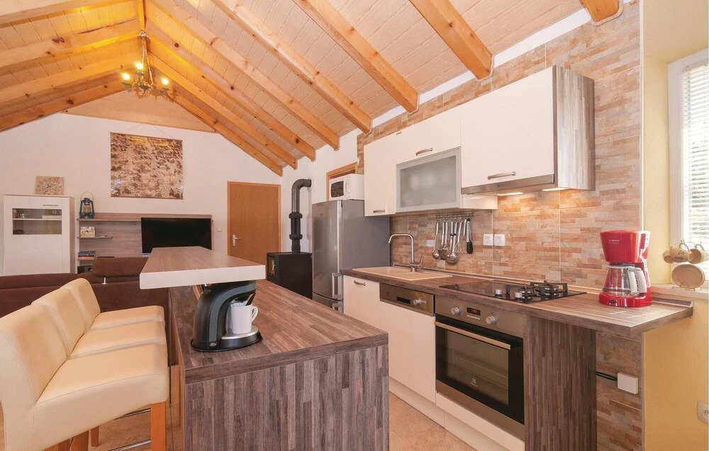 Gorgeous Home In Postira