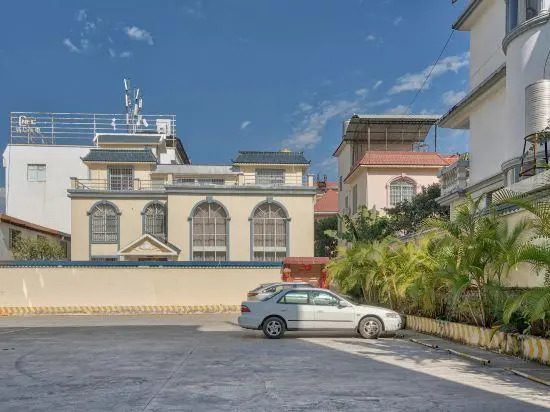 Jinhu Hotel