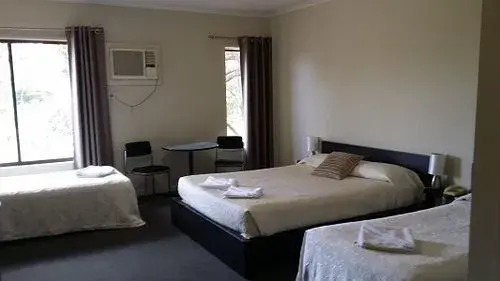 Town and Country Motel