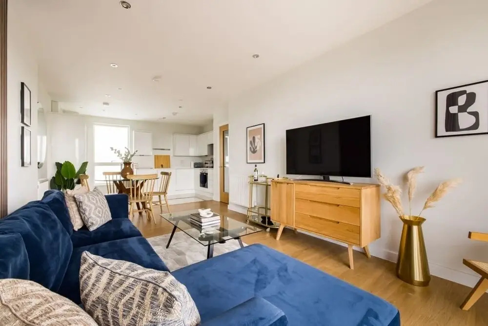 The Limehouse Classic - Endearing 2BDR Flat with Balcony