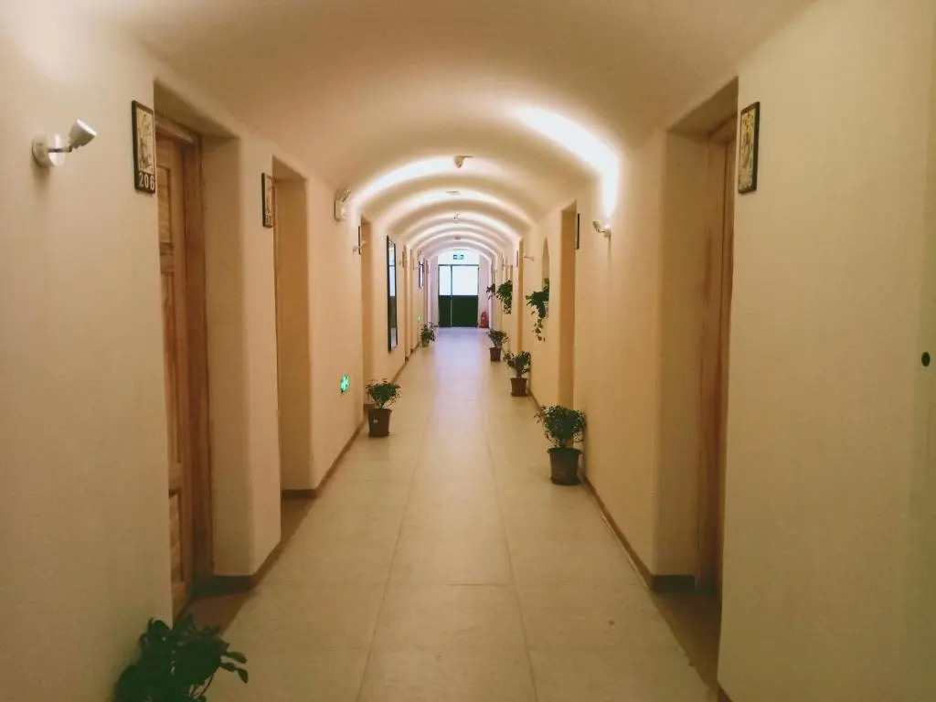 Right Here Hotel