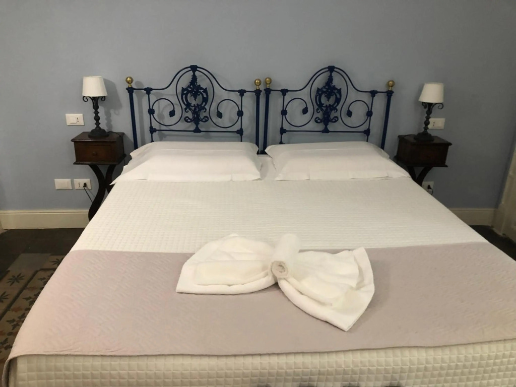 Palazzo Pastura B&B and Apartments