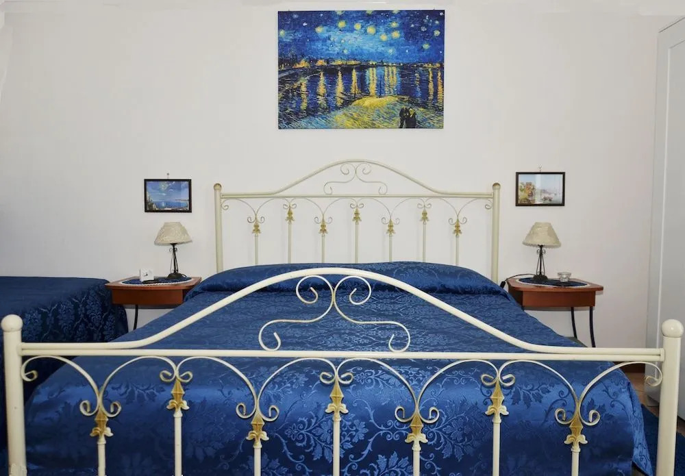 Bed & Breakfast A Castel Capuano