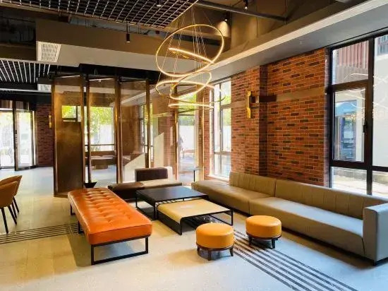 Jinjiang Metropolo (Langshan Scenic Spot hotel of Nantong University)