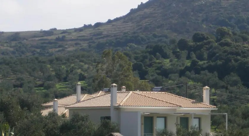 Chamaloni Cottages