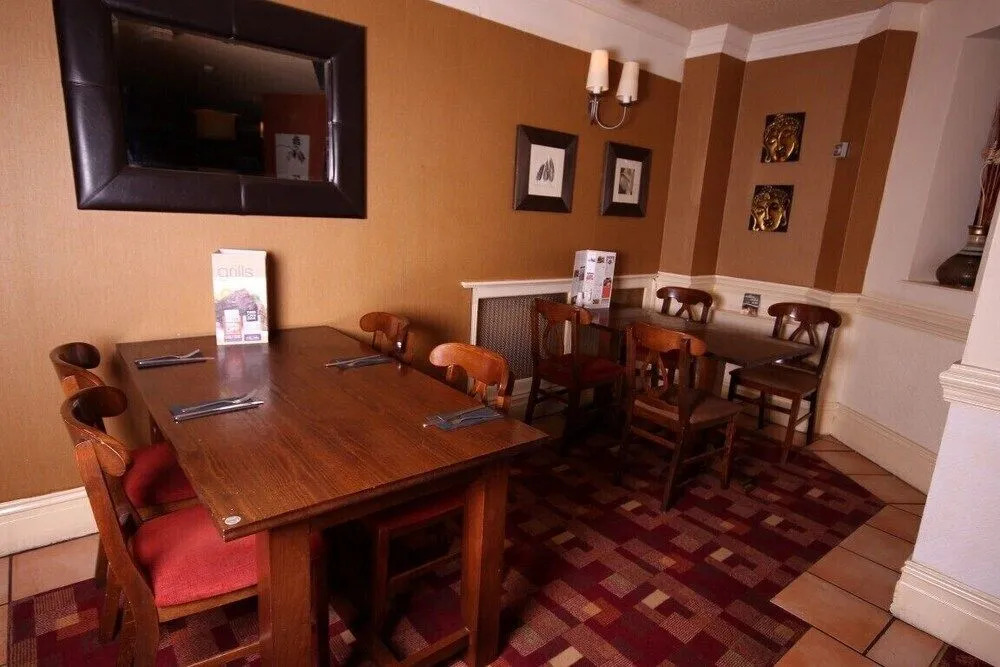 Thomas Arms Hotel