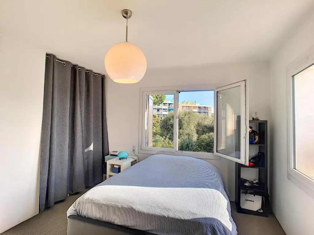 beautiful villa 3 rooms, 165 m² on 2 levels.