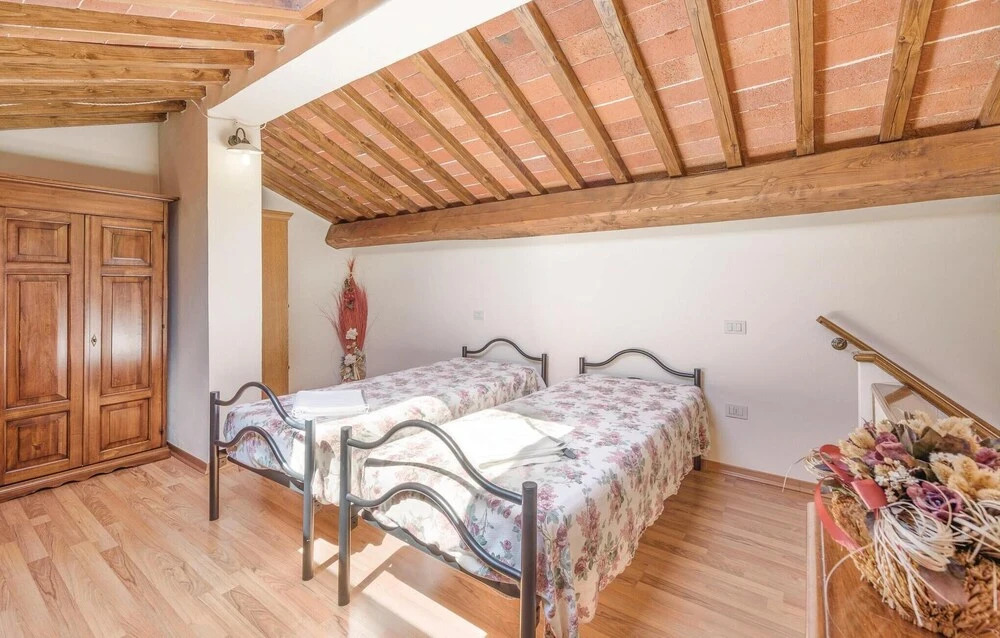 Amazing Apartment in Larciano PT With 1 Bedrooms, Internet and Outdoor Swimming Pool
