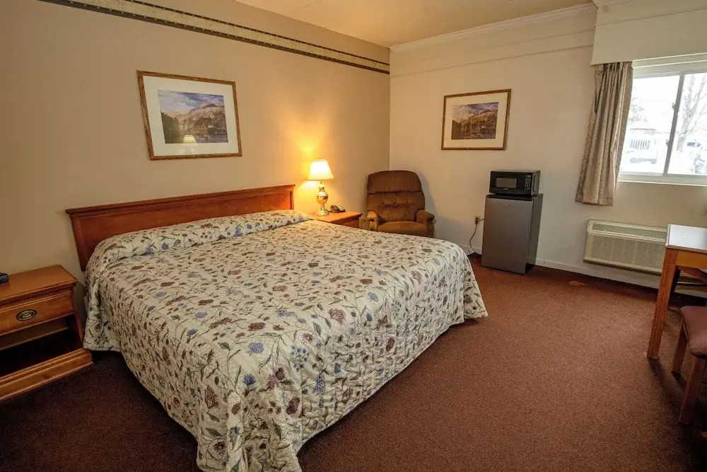 Westgate Inn