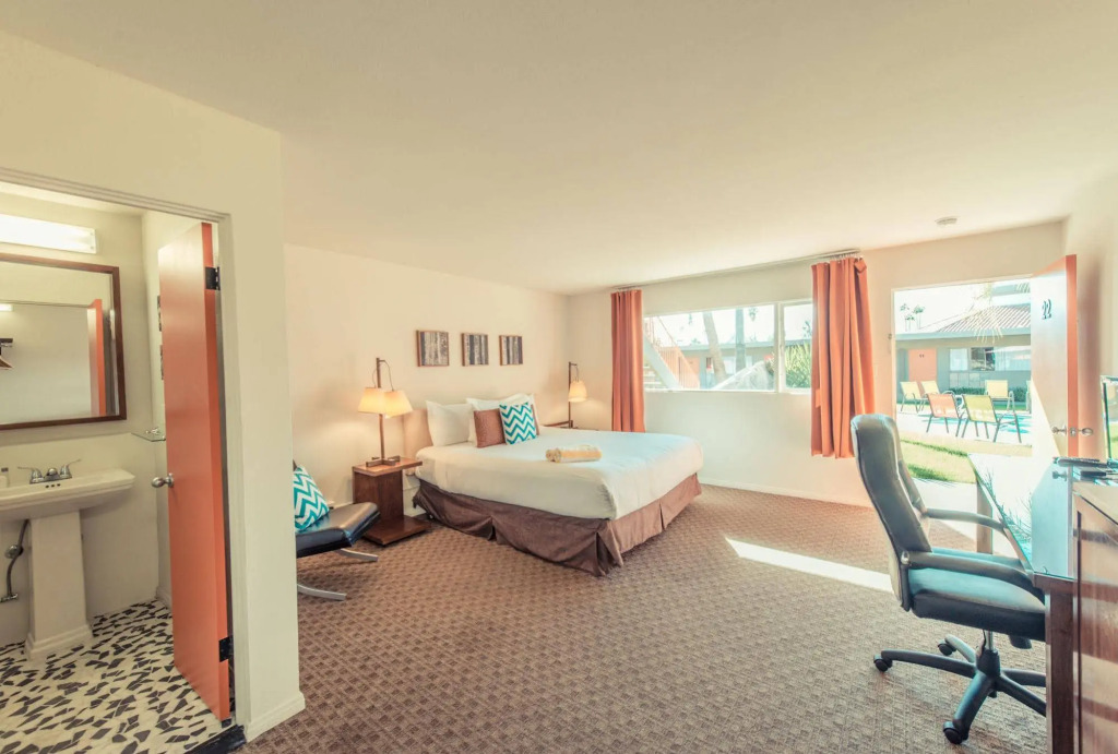 The Skylark, a Palm Springs Hotel