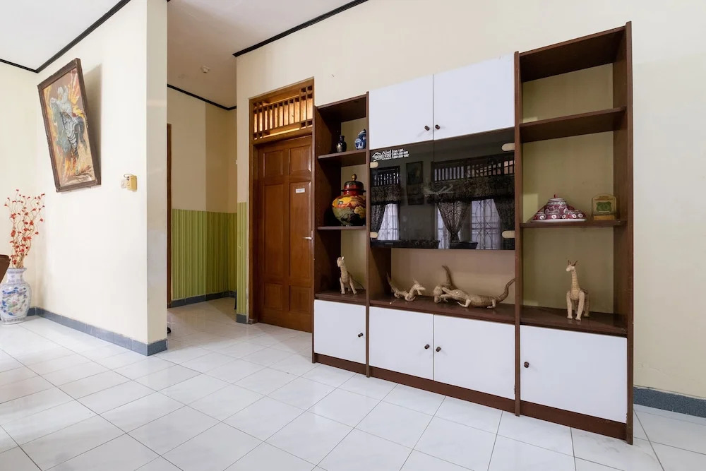 OYO 2889 Abel Homestay