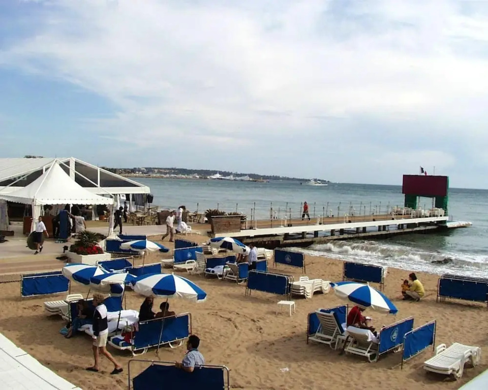 Apartment with 2 Bedrooms in Cannes, with Wonderful Sea View, Pool Access, Furnished Terrace - 50 M From the Beach