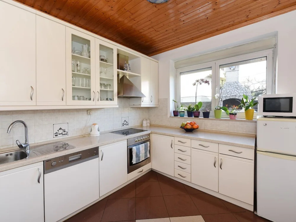 Spacious Apartment in Zadar With Private Terrace