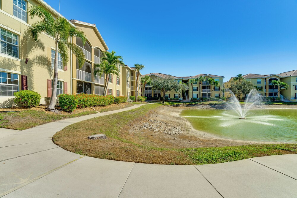 3 Mi to Dtwn Fort Myers: Condo w/ Pool Access