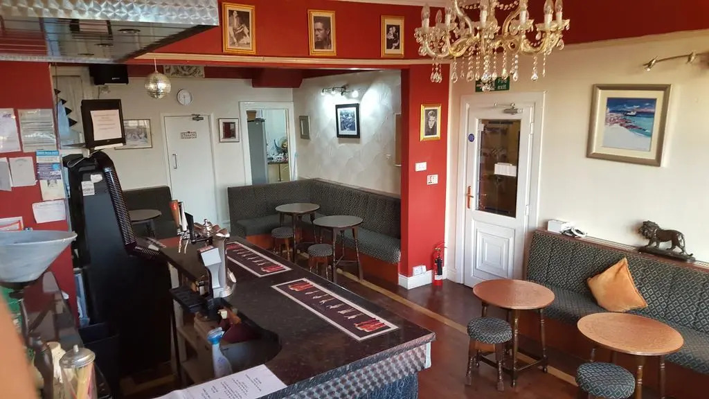 The Hollingdales Hotel
