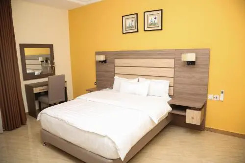 Consort Luxury Suites