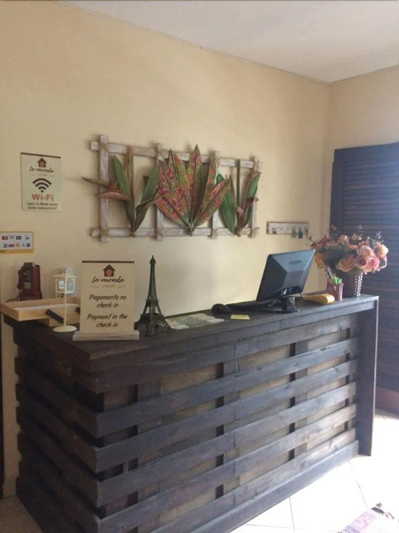 Le Monde Hostel - Suites e Camas