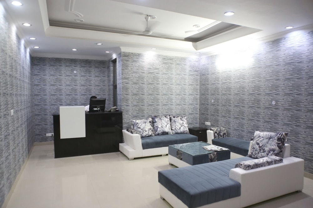 Mint City Center Suites