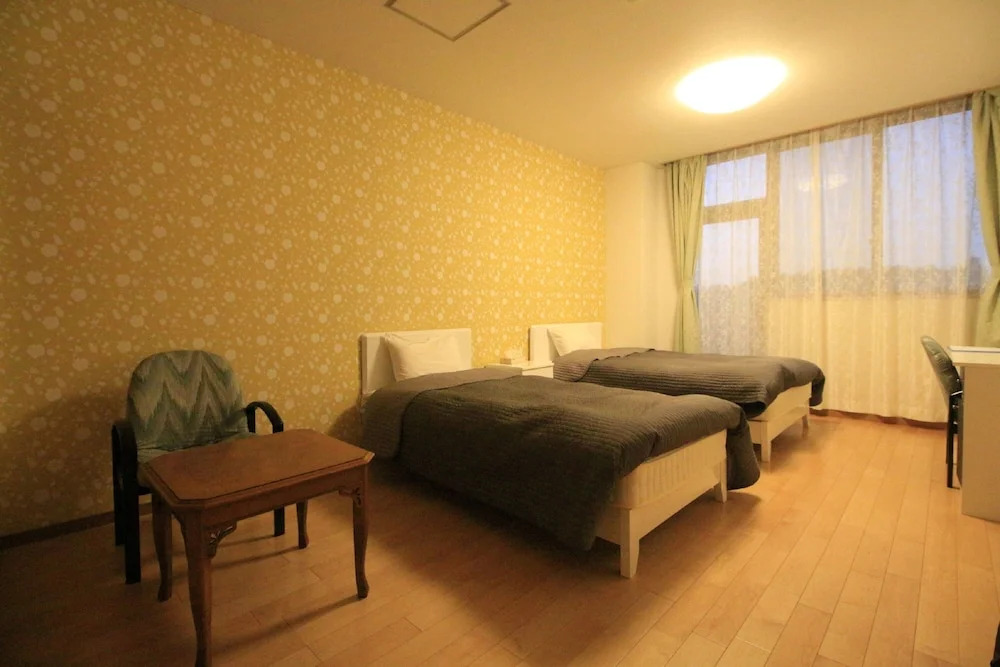 Hotel Swan Lake Nagara