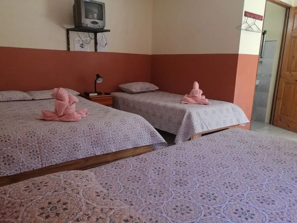 Hotel La Puesta Del Sol B&B