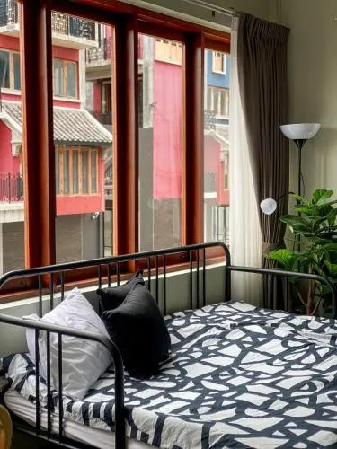 Cubic Bangkok Hostel