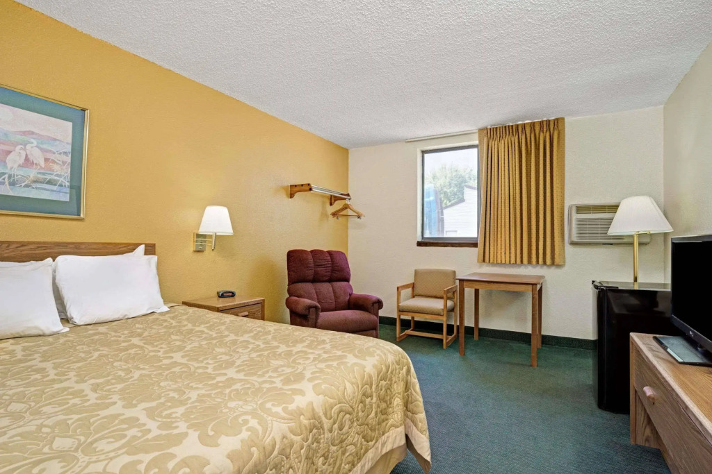 Bison Plains Lodge