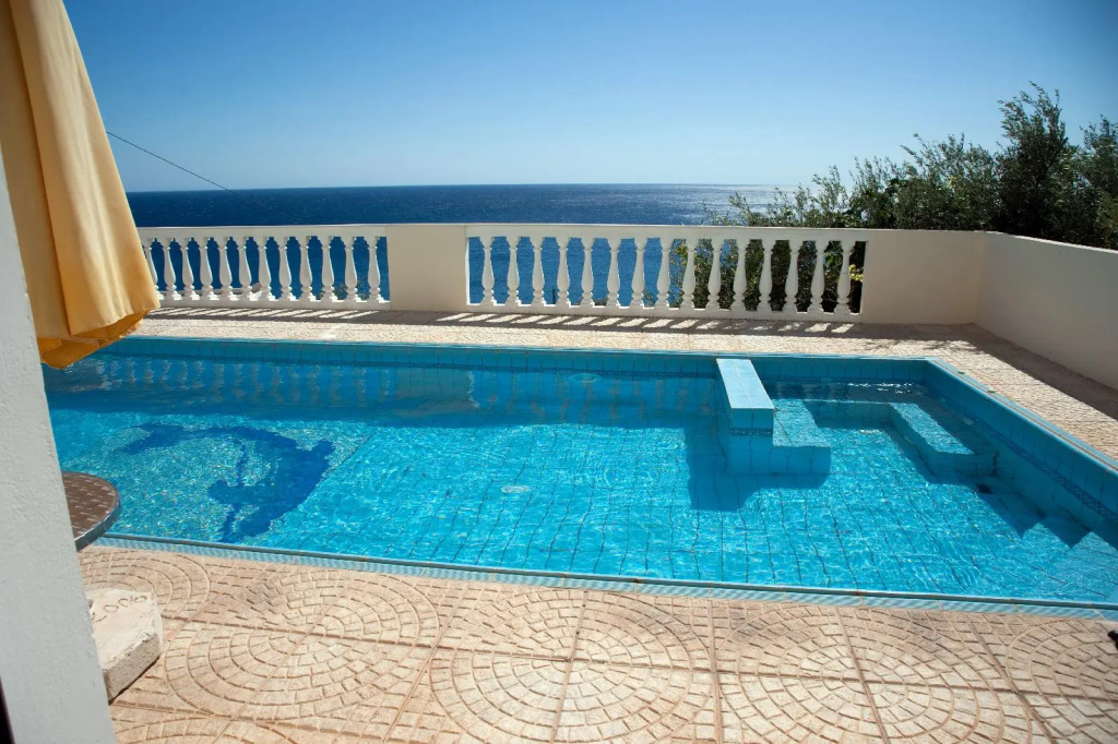 Achlia Hotel