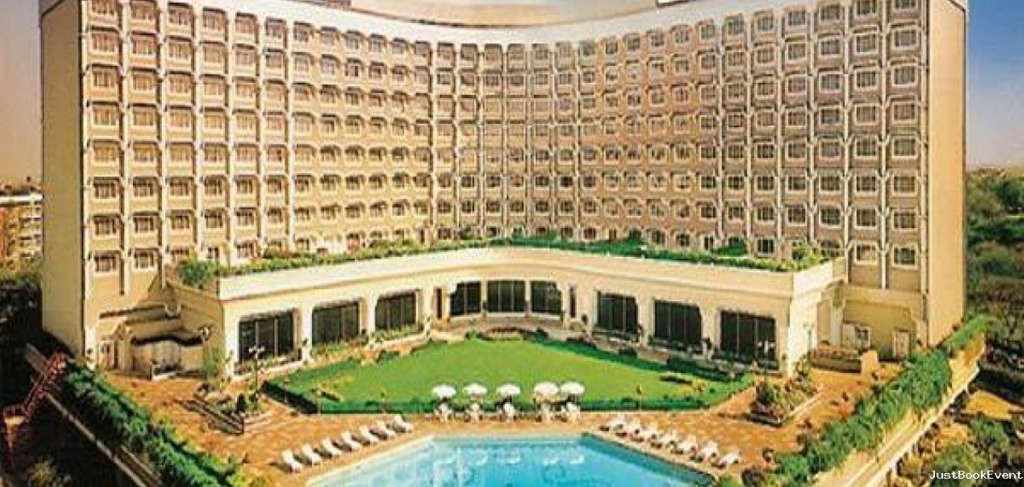 Centaur Hotel IGI Airport