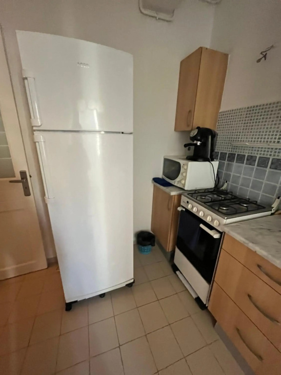 El Aouina: Superbe appartement S+1 en résidence