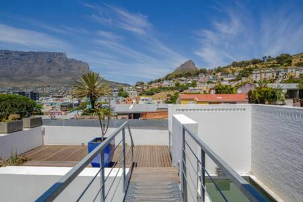 Signal Hill 1 by CTHA, Cape Town