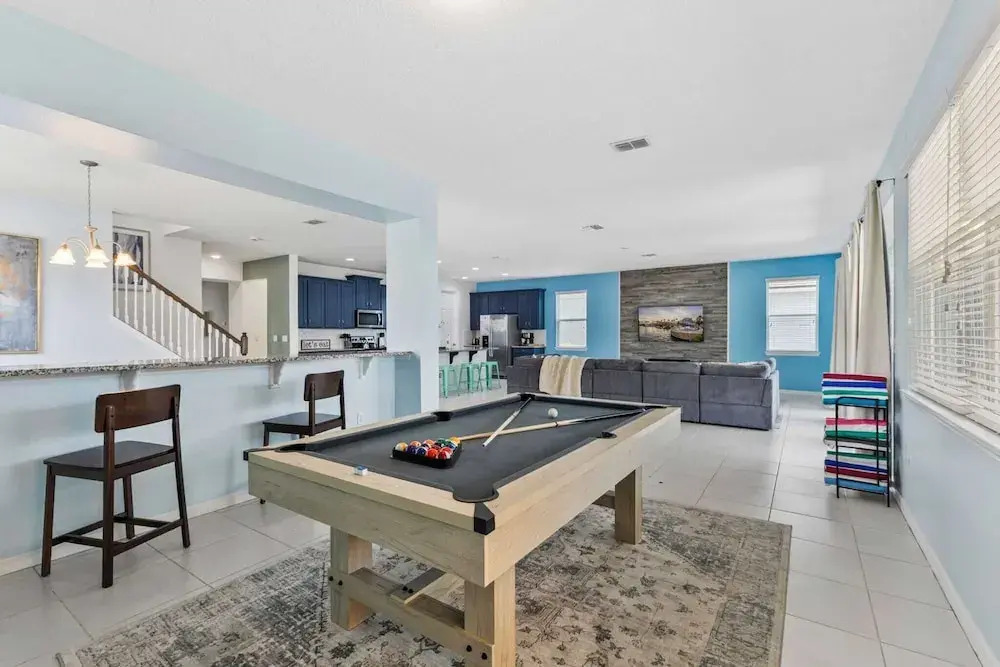 Minutes to Disney Parks + Universal Sleeps 21 w/ Pool, Hot Tub, Game Room
