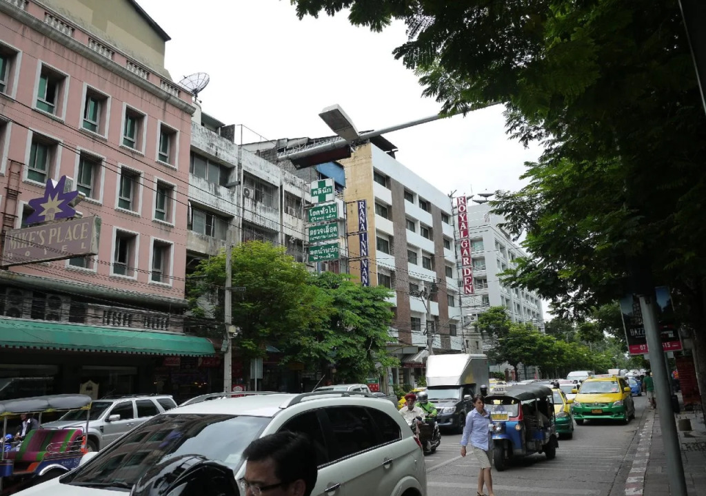 Royal Garden Home Hotel