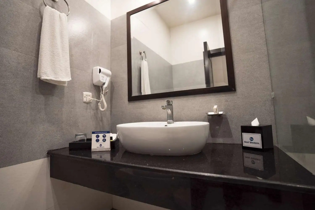 Отель Best Western Faisalabad City