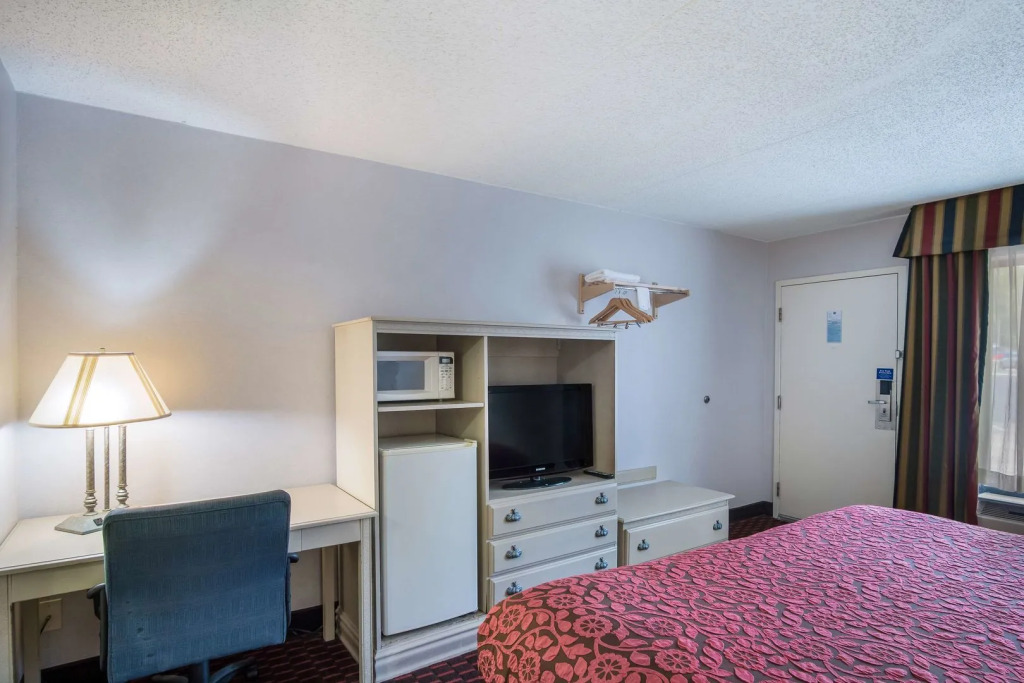 Motel 6-London, KY
