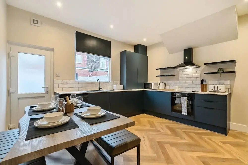 Modern Home Near City Ctre Etihad Co-op Arena