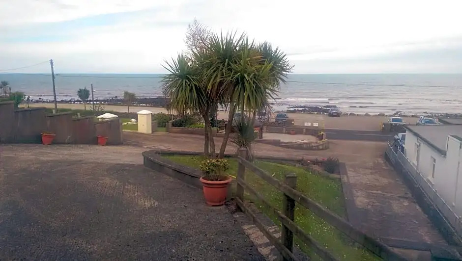 Halfway House Hotel