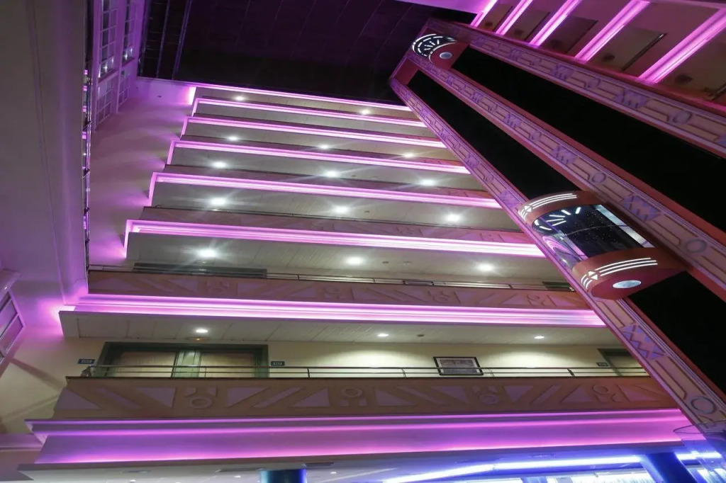 Hotel Tropic