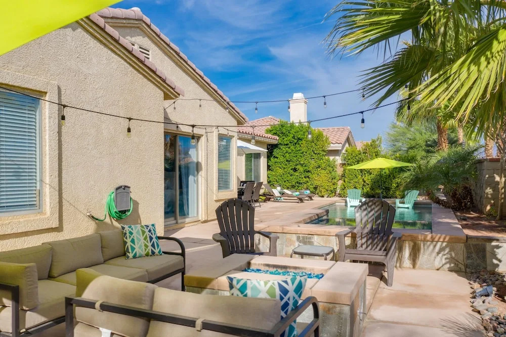 New Listing! Contemporary W/ Pool & Hot Tub 4 Bedroom Home