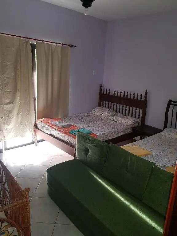 Belissima casa em Itauna a 300 metros da praia