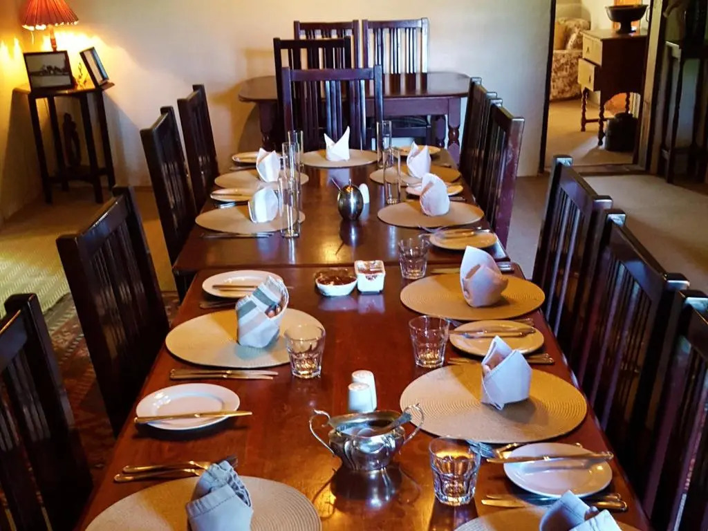Leeuwenbosch Shearers Lodge - Amakhala Game Reserve