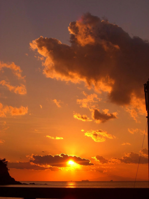 Sunset Breeze Hota